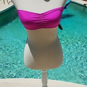 Magenta oakey bikini top.